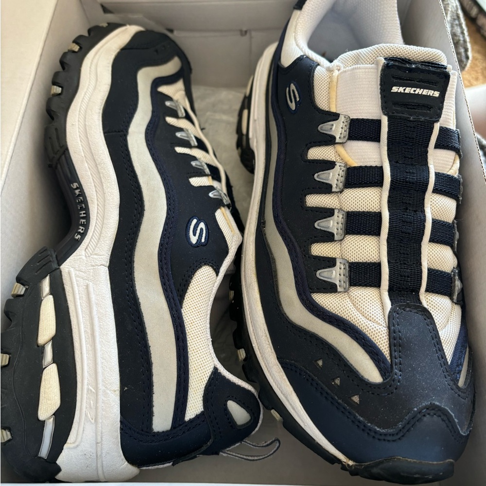 Brand new sketchers